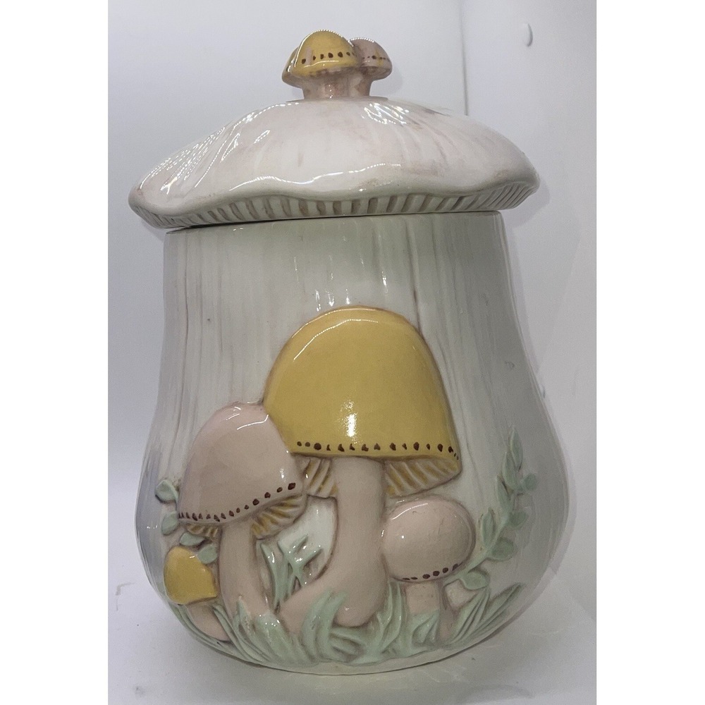 Arnels Mushroom Ceramic 11 Inch Cookie Jar / Canister Tan Mushroom Cap